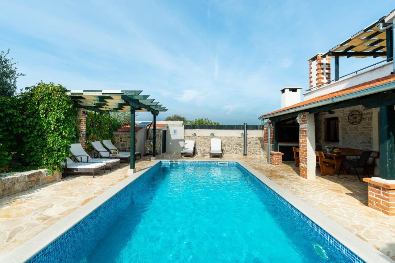 Villa Mia Сукошан Экстерьер фото