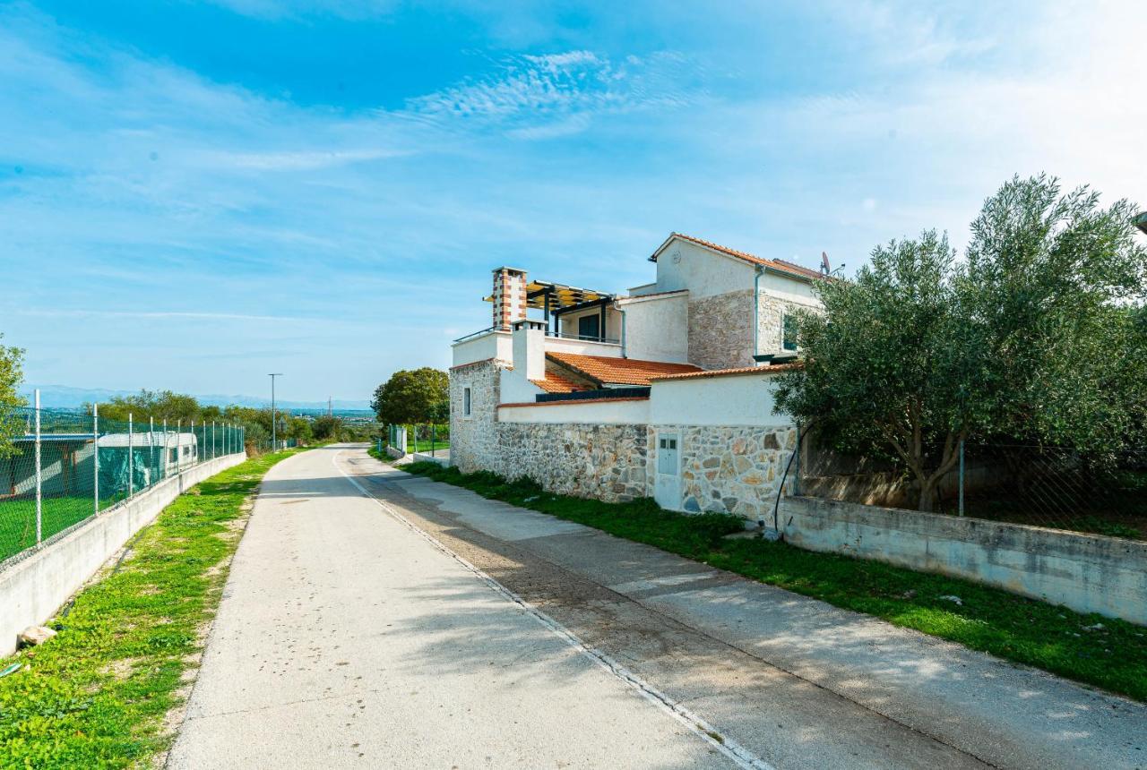 Villa Mia Сукошан Экстерьер фото